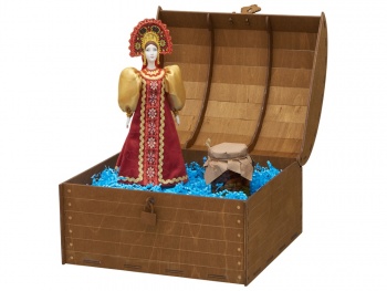 Подарочный набор: кукла фарфоровая, мед, красный