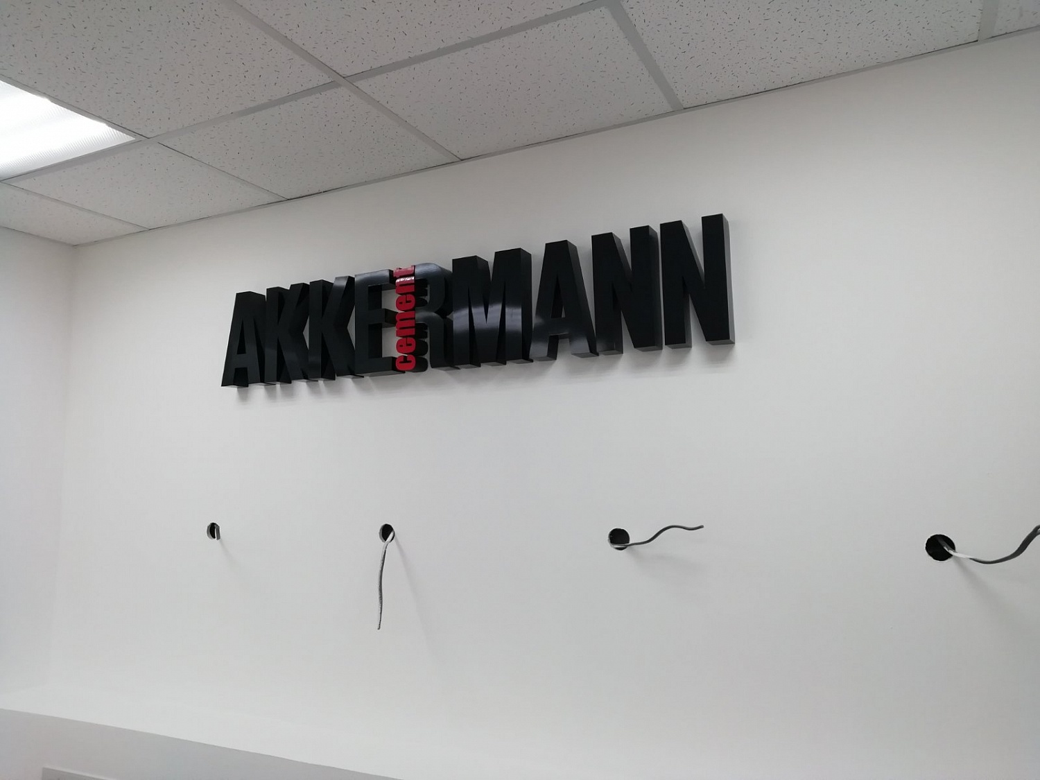 Интерьерные вывески и оформление