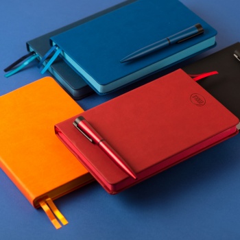 Ежедневник датированный Softie, А5, бордовый, кремовый блок, бордовый обрез