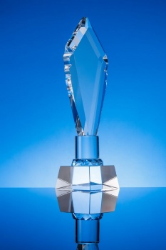 Стела Brill, уценка